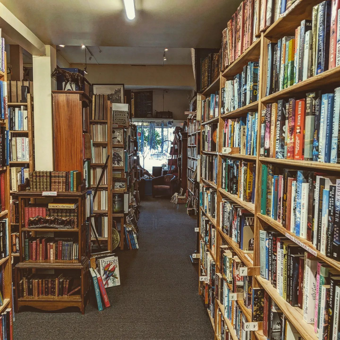 Bookmark Secondhand and Antiquarian Books in Devonport